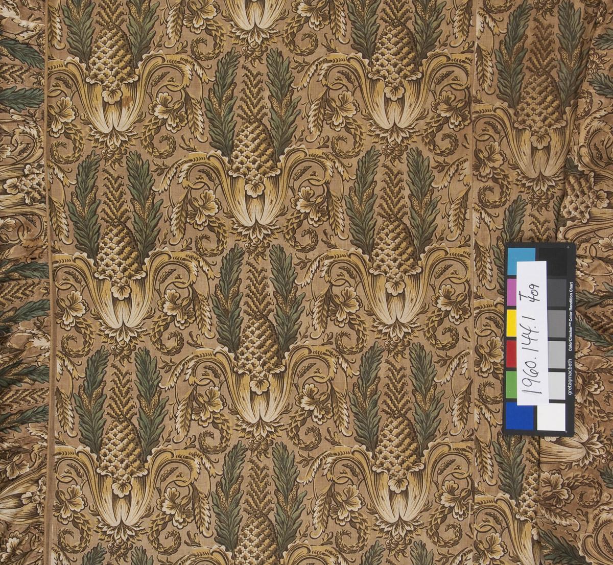 1960.0144.001 Bedcover, detail 1