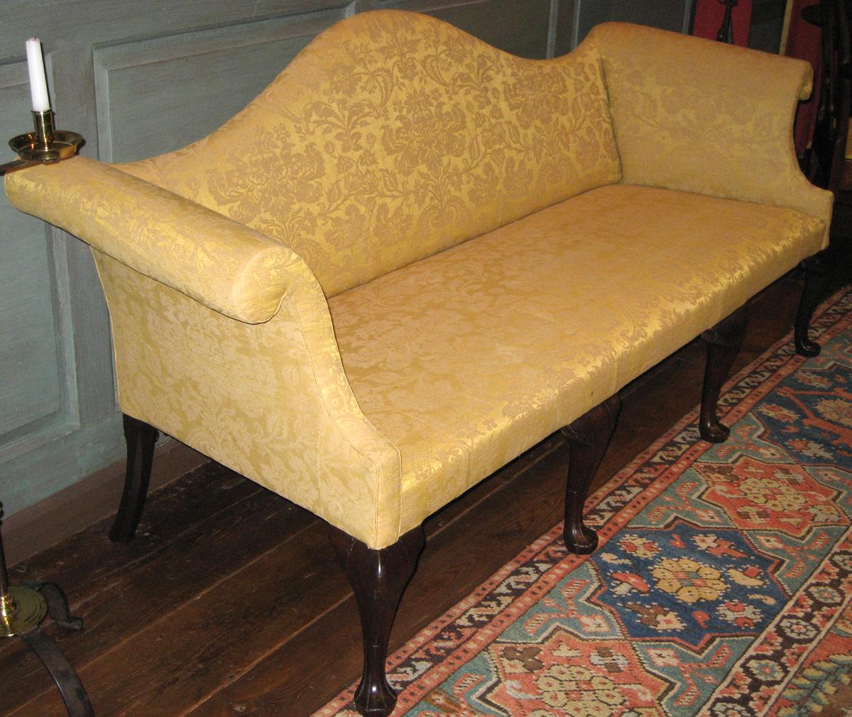 1960.0163 Sofa view 2
