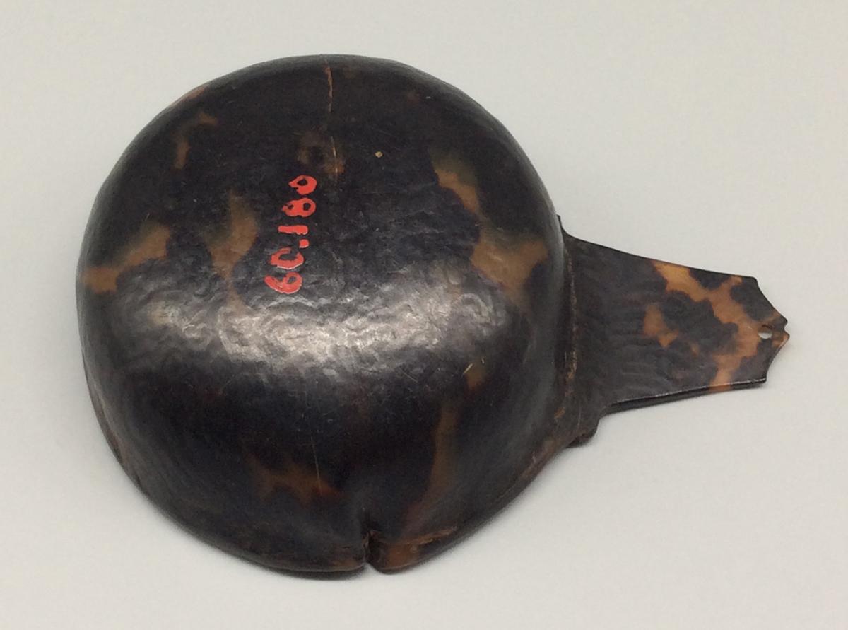 1960.0180 Porringer, view 2