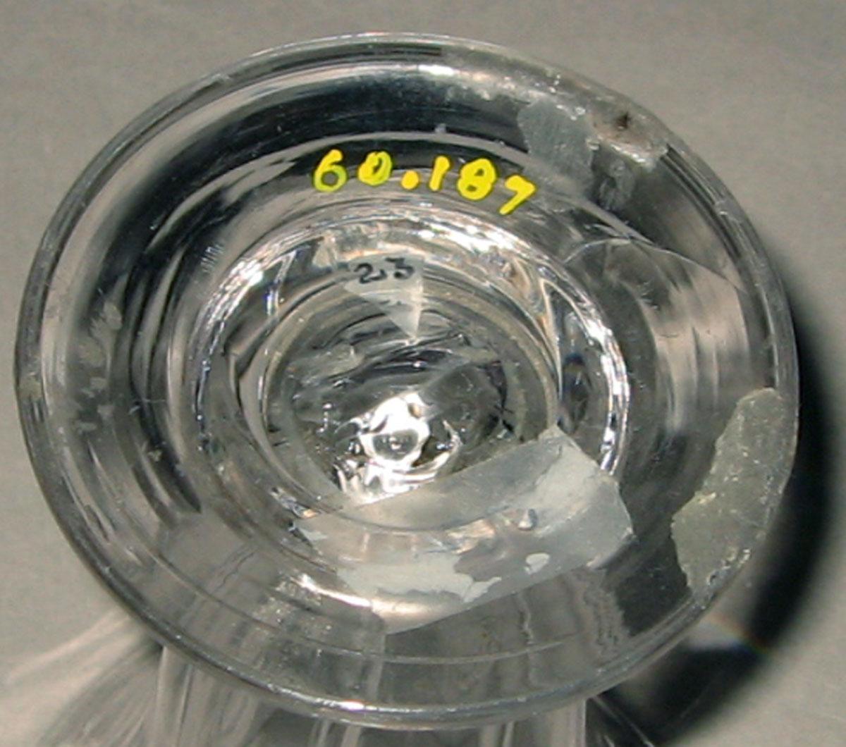 1960.0187 Glass jelly glass (underside)