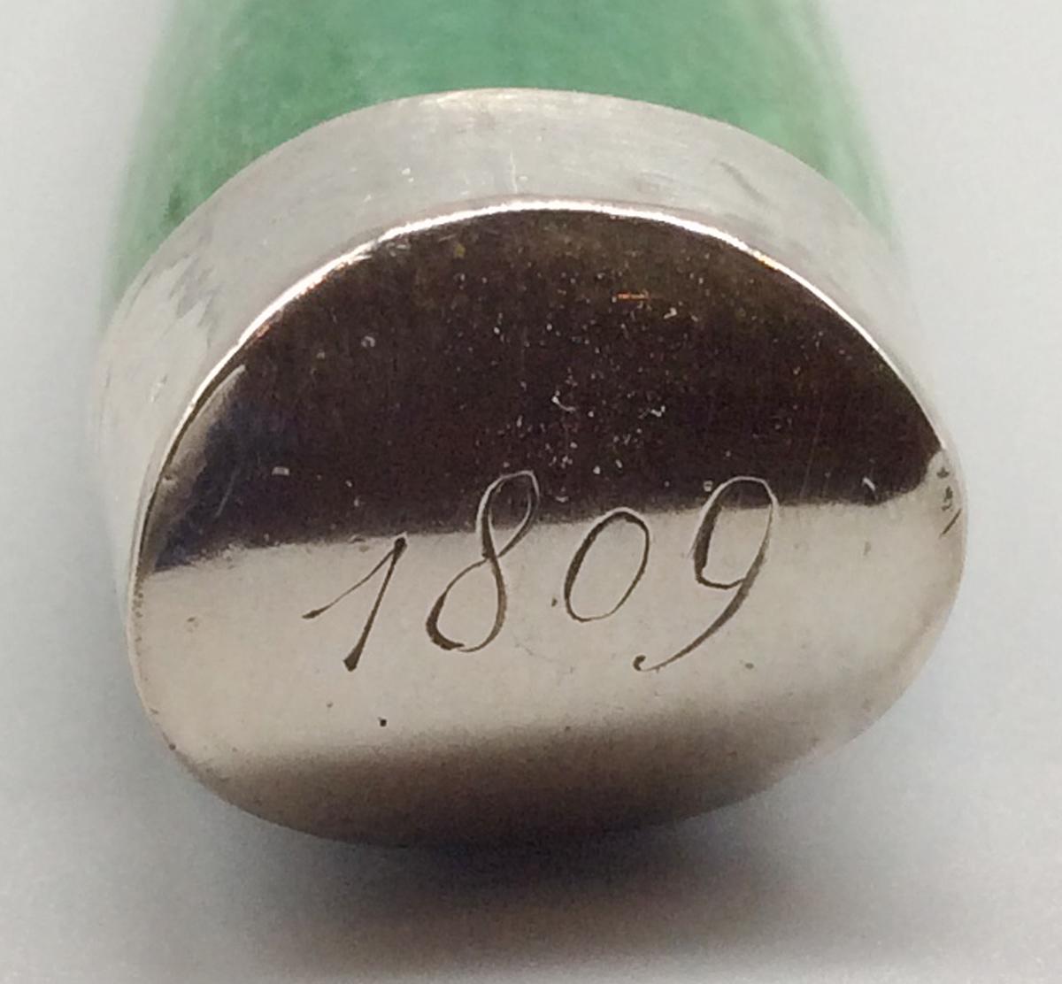 1954.0079.007 Fork, detail 1