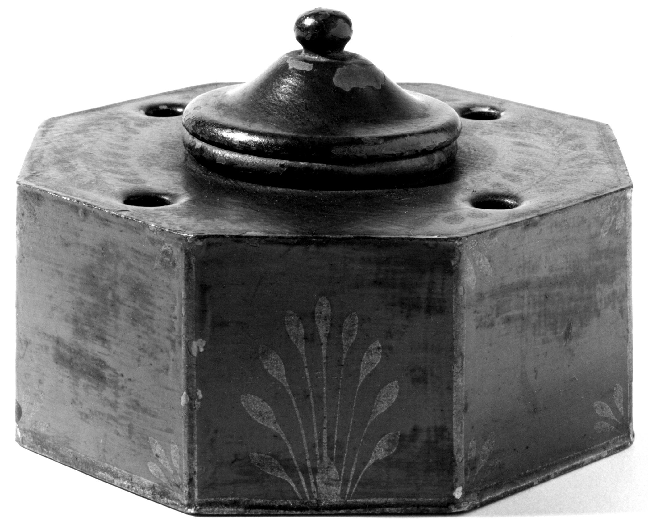 1960.0212 Inkstand