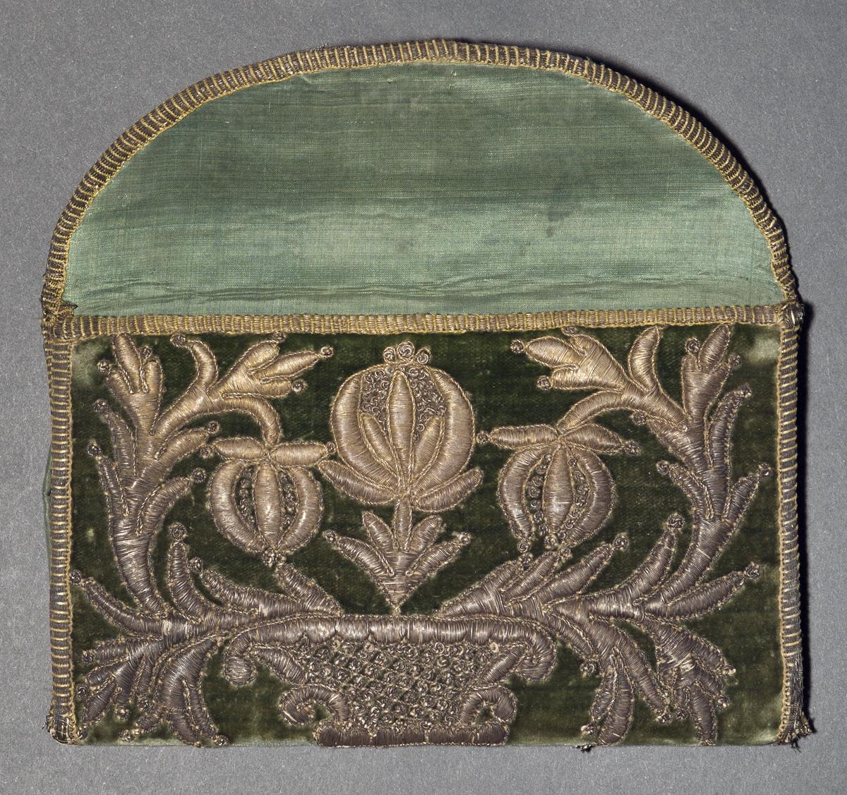 1960.0220 Pocketbook, Inside