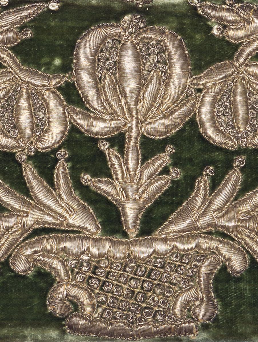 1960.0220 Pocketbook, Pattern Detail 4