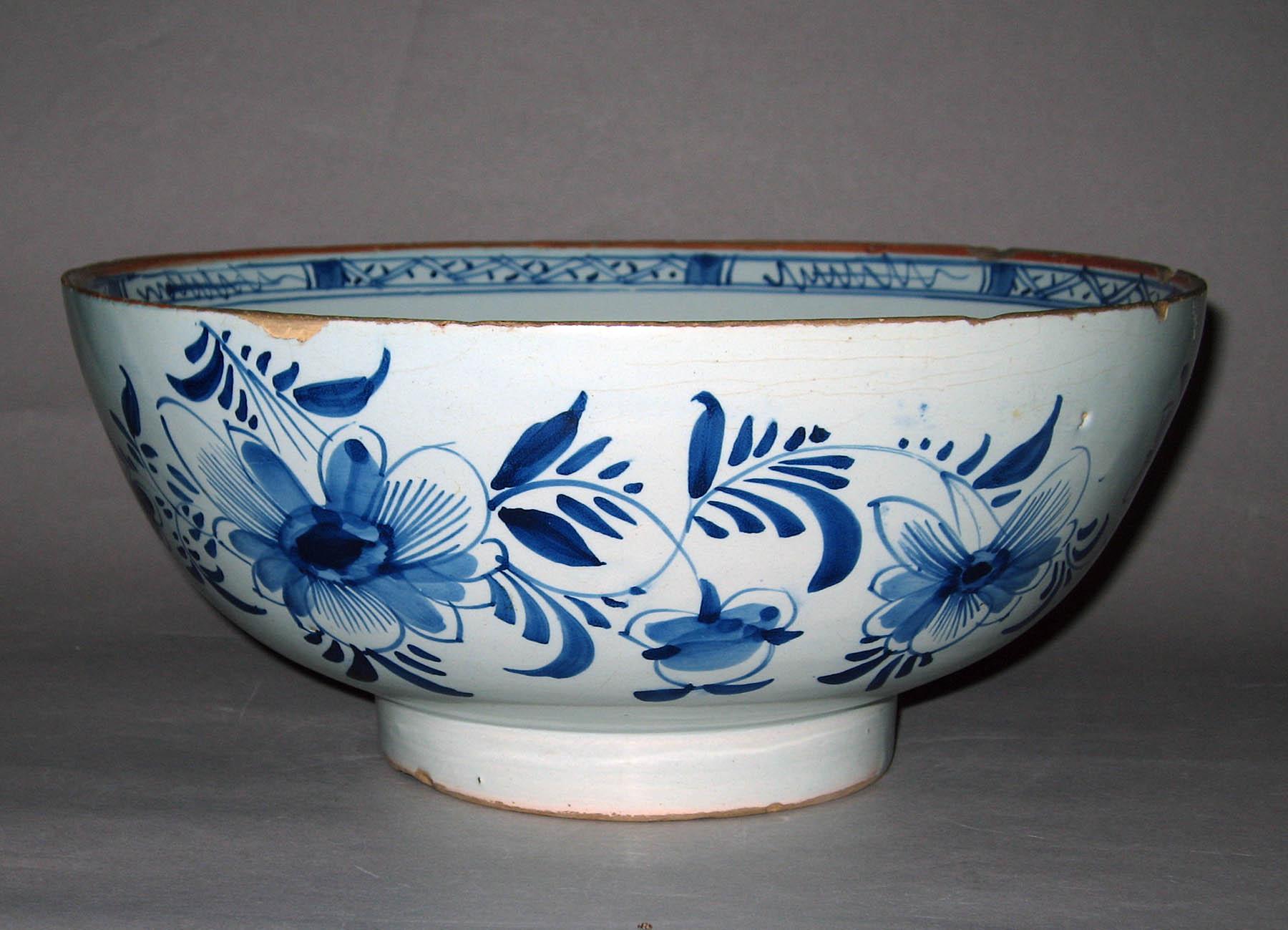 1960.0266 Earthenware punch bowl