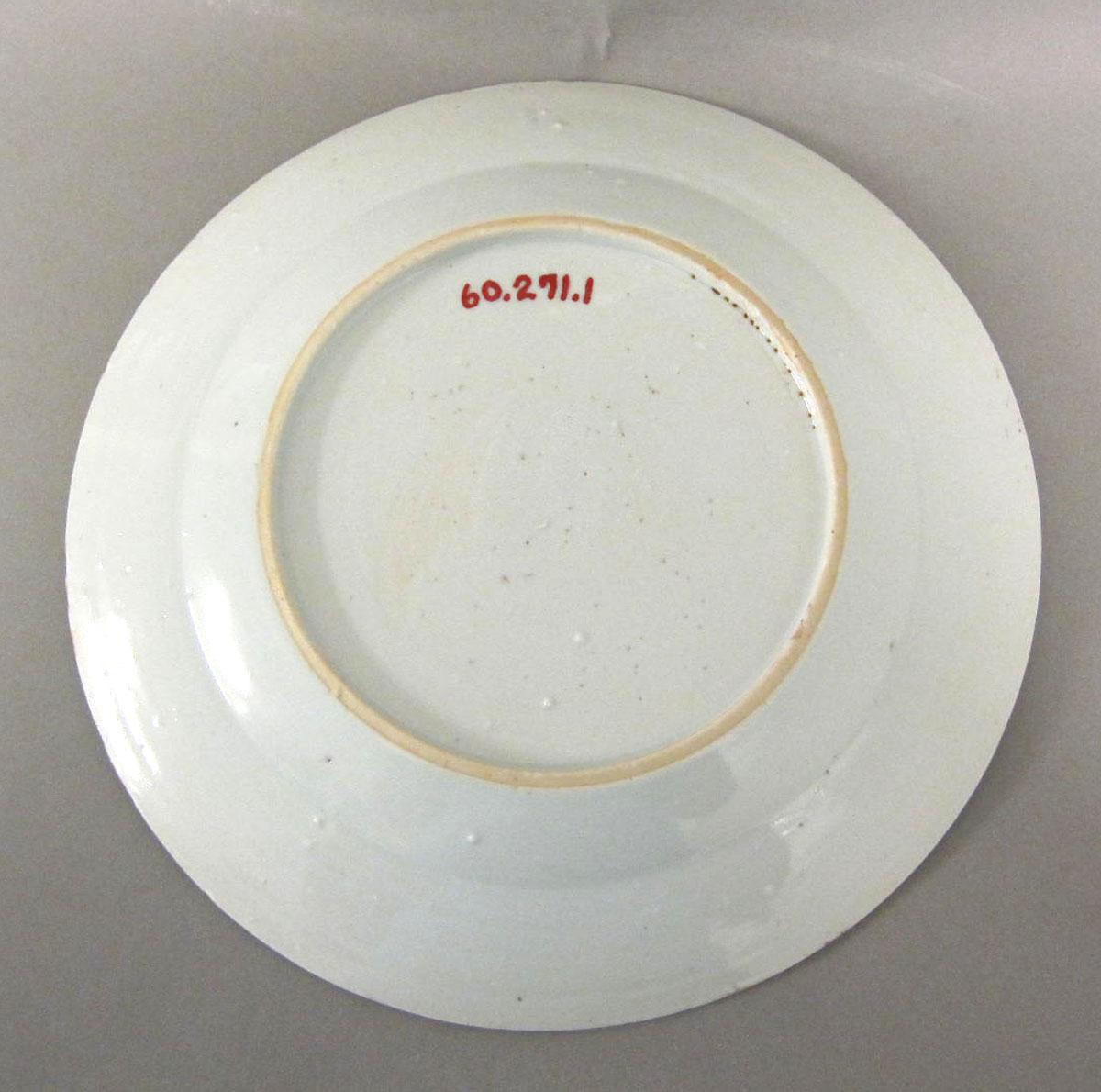 1960.0271.001 Porcelain plate underside