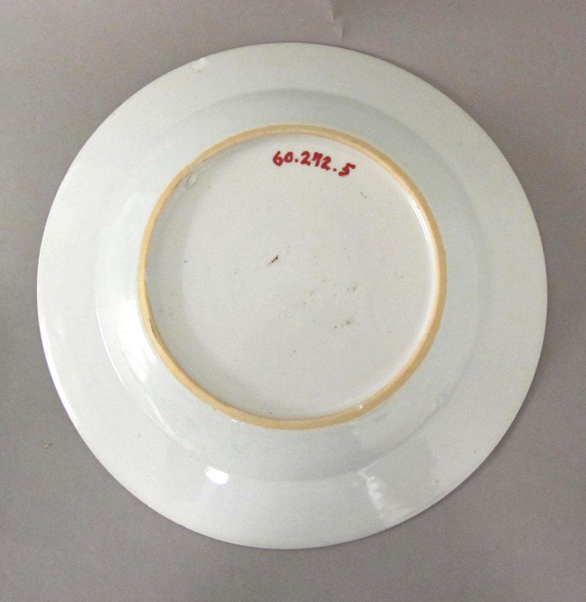 1960.0272.005 Porcelain plate underside