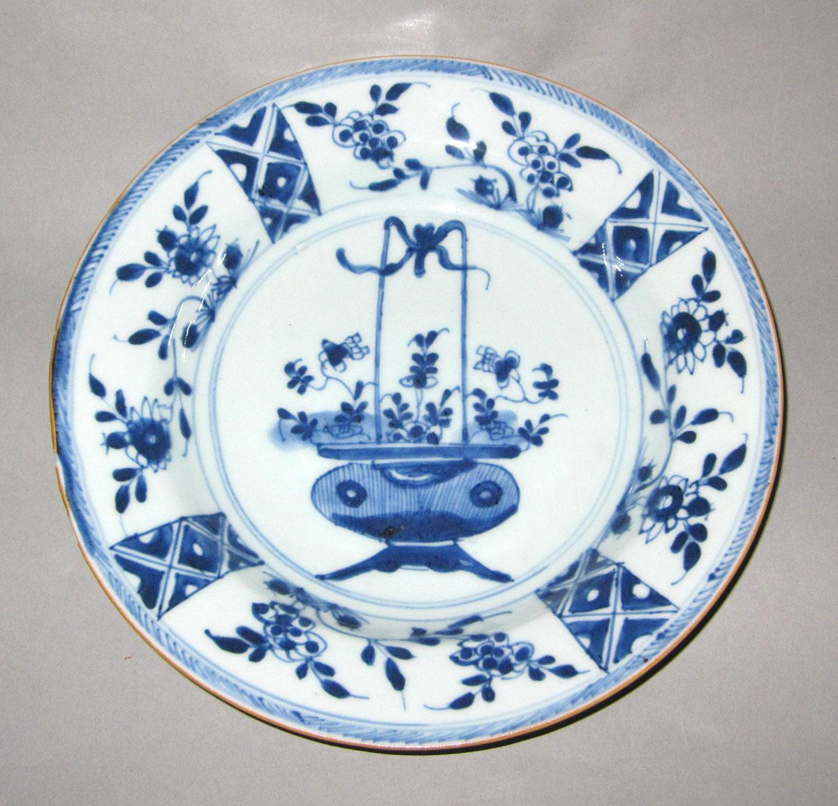 1960.0273.001 Porcelain plate or bowl