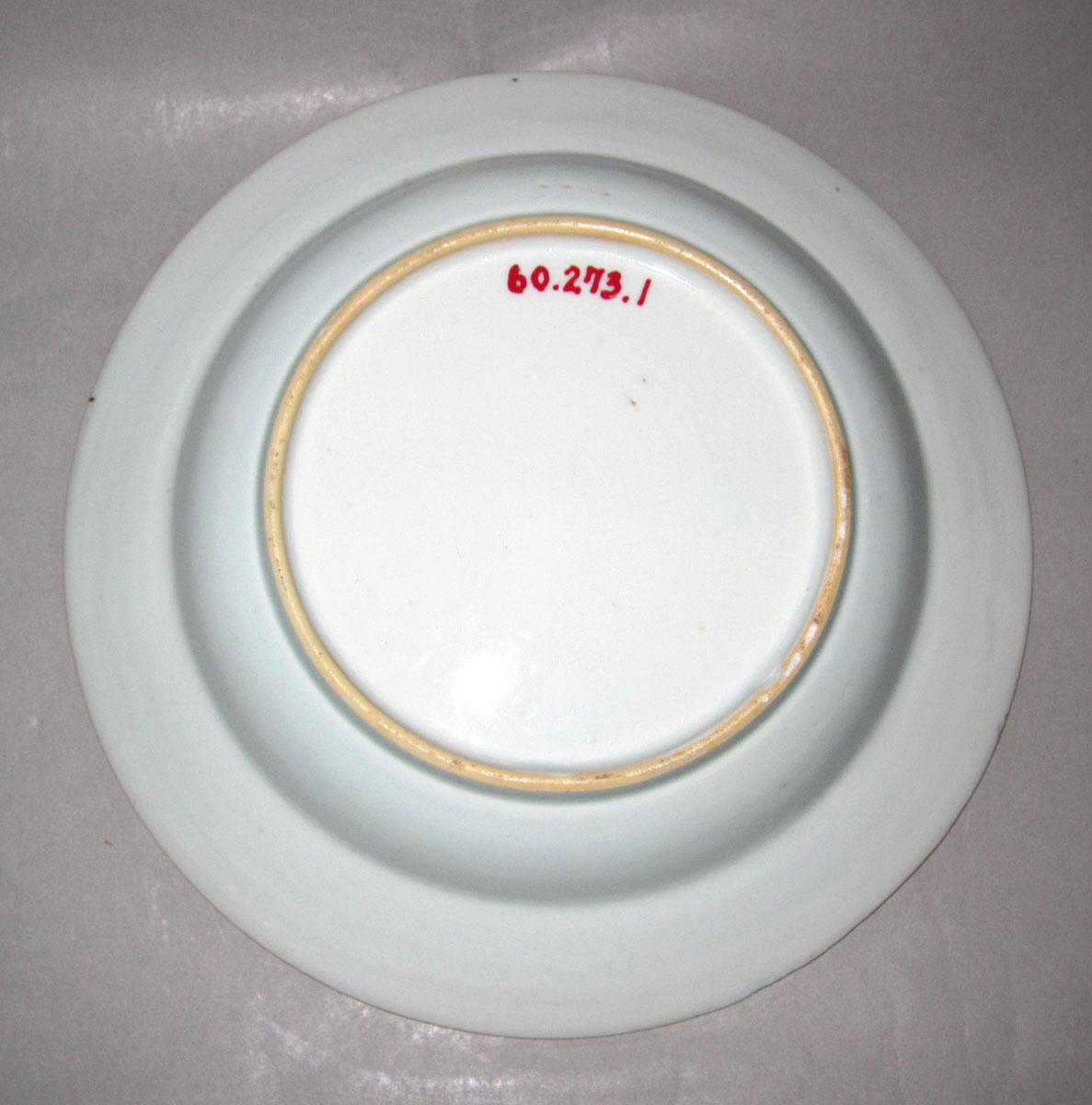 1960.0273.001 Porcelain plate or bowl underside