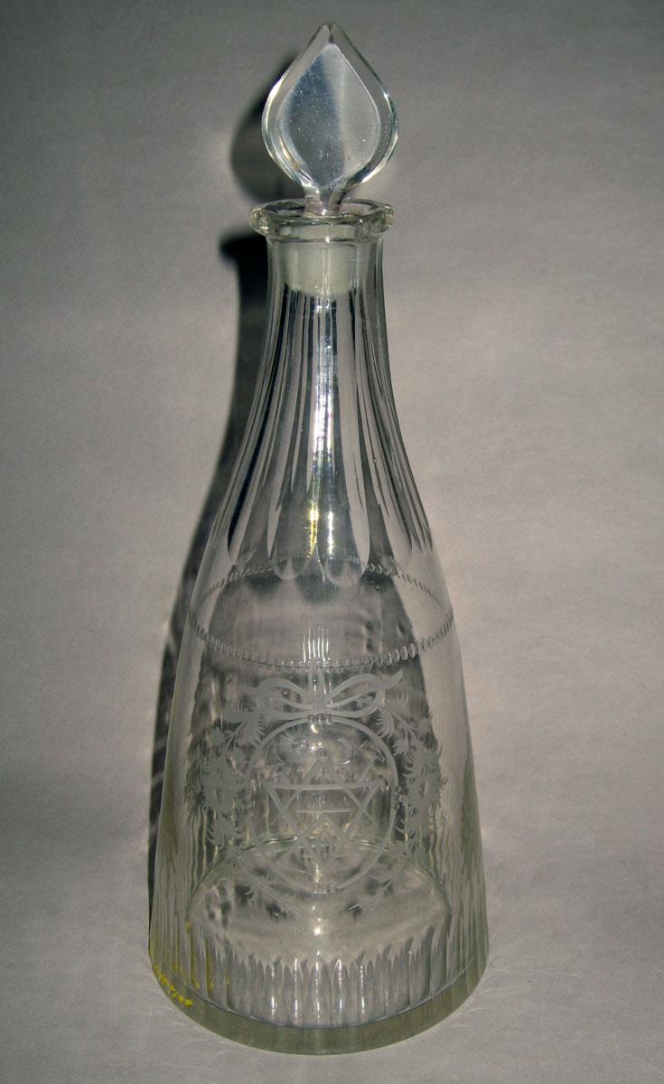 1960.0296.001 A, B Glass decanter