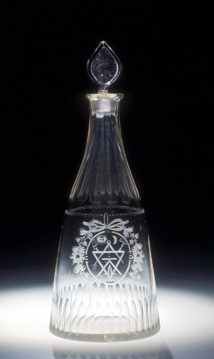 1960.0296.002 Glass decanter (view 2)