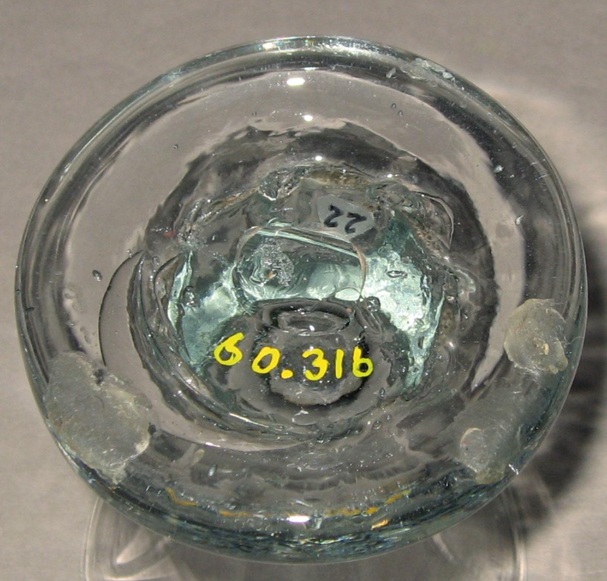 1960.0316 Glass jelly glass (underside)