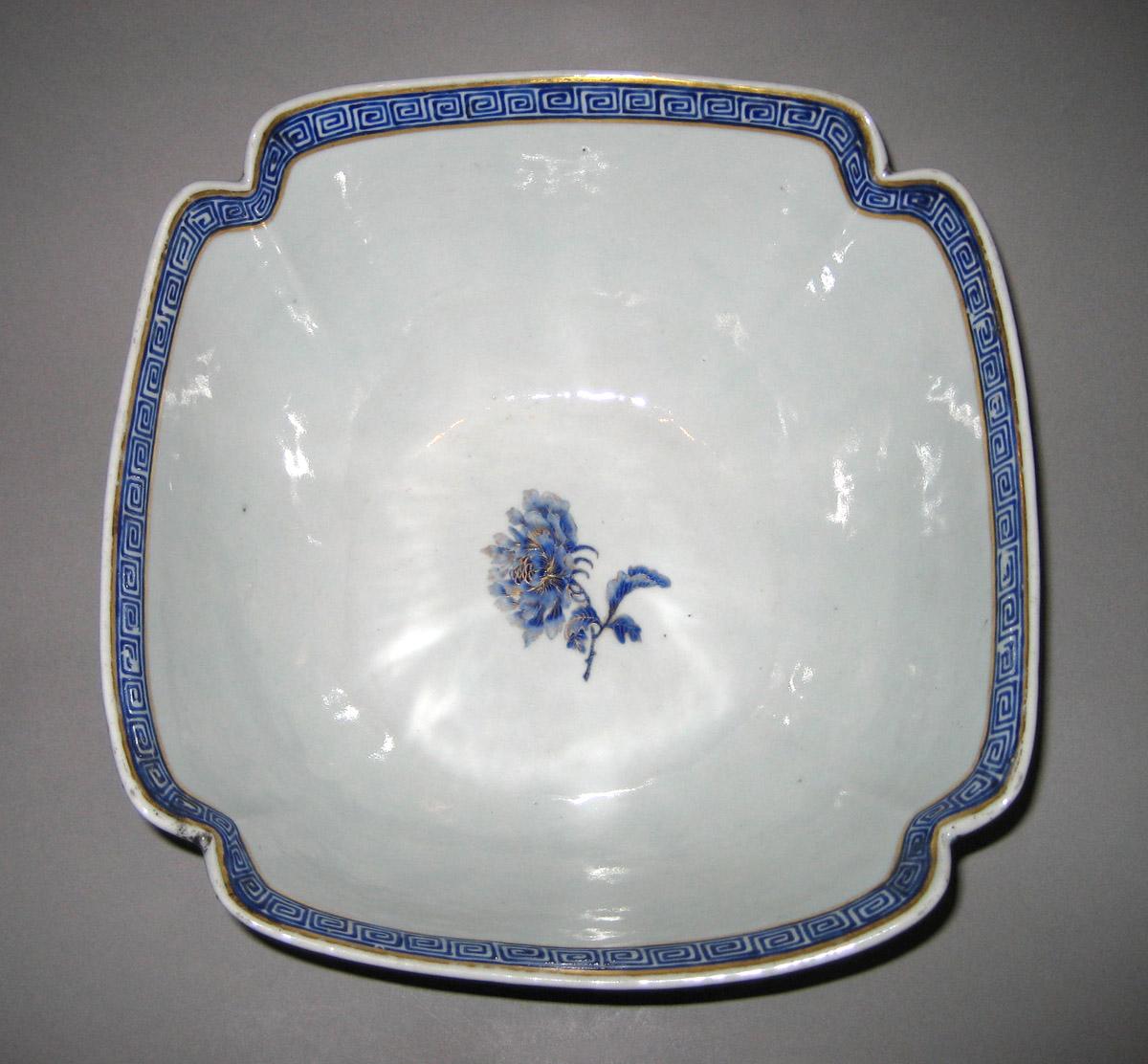 1960.0326.002 Porcelain Bowl interior