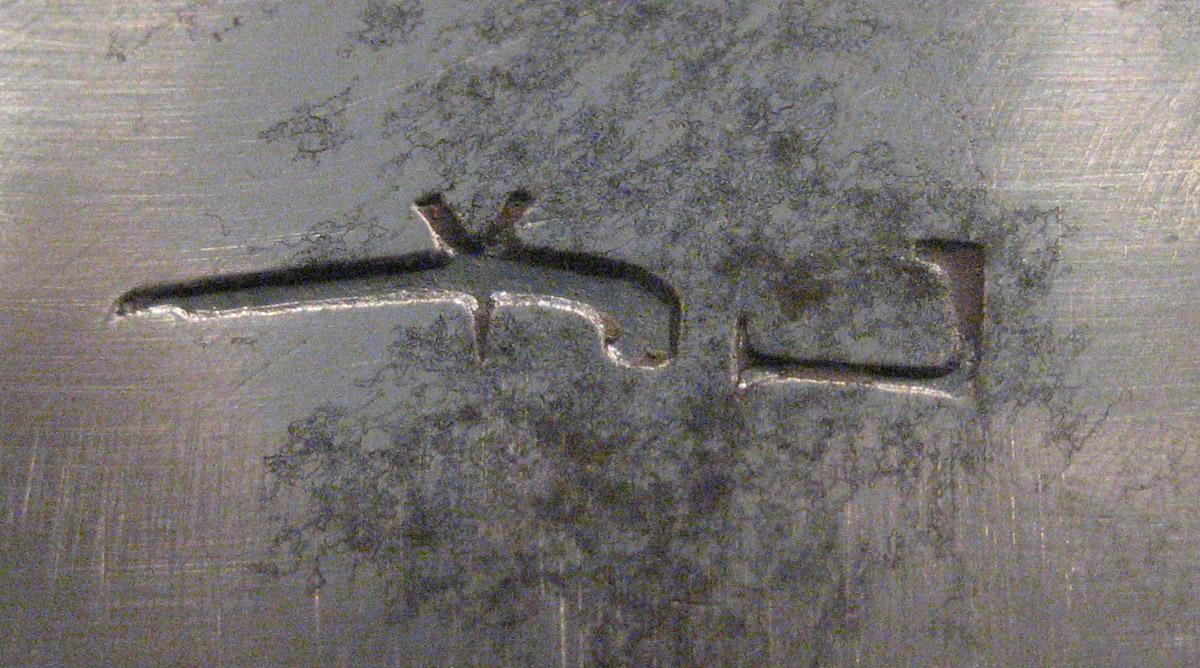1954.0079.025 Knife (mark)