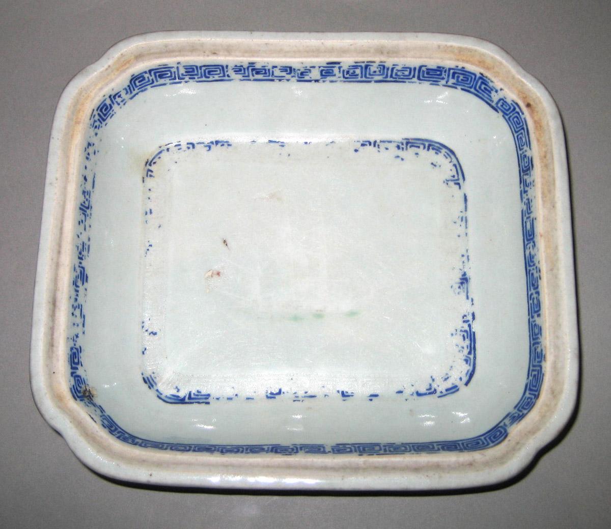 1960.0326.024 A, B Porcelain Dish and cover interior