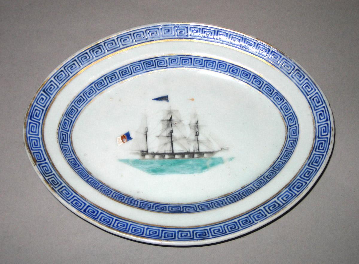 1960.0326.029 C Porcelain Stand