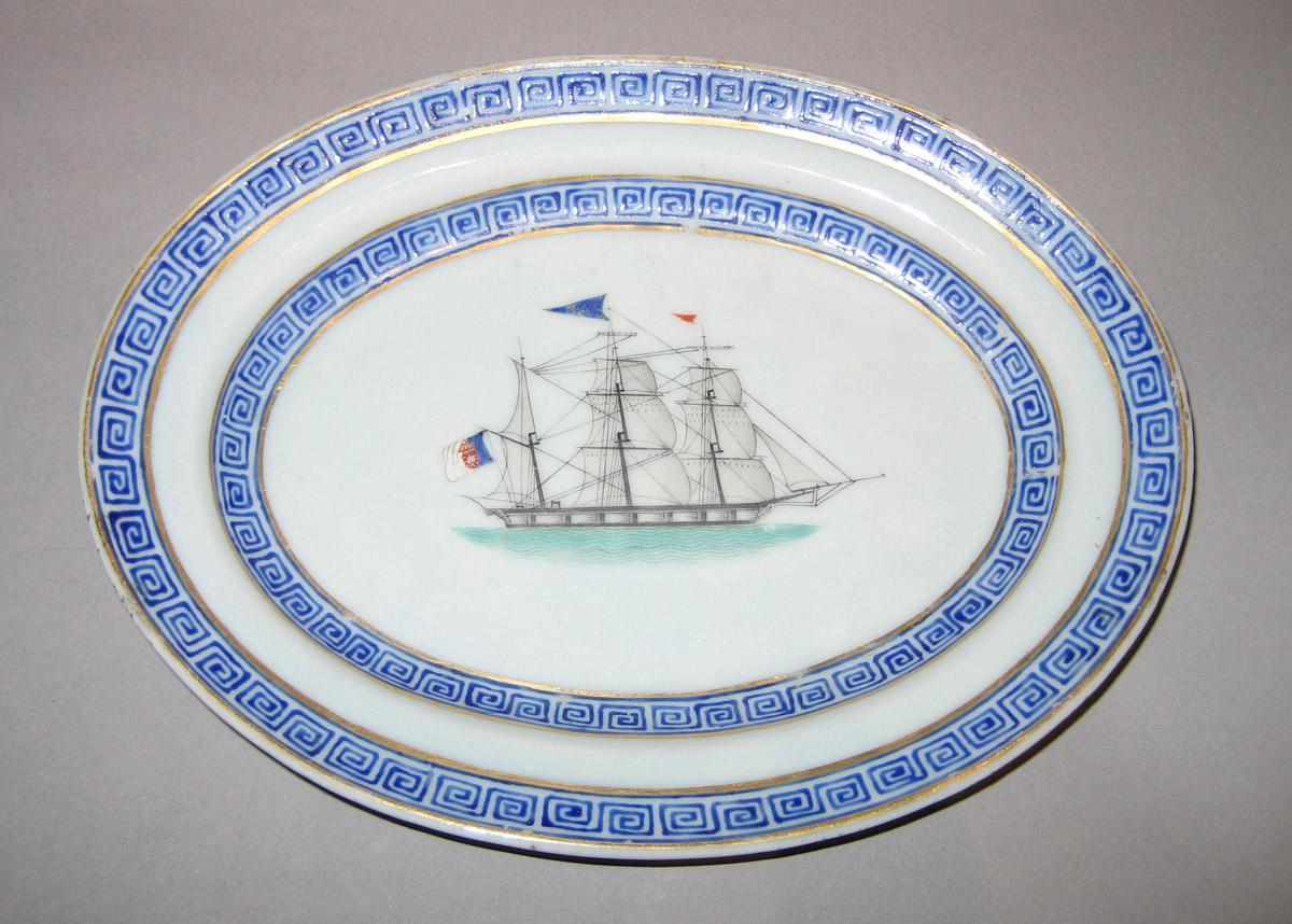 1960.0326.030 Stand or dish