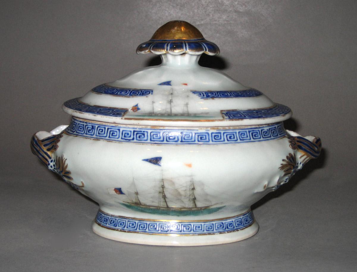 1960.0326.031 A, B Porcelain Tureen