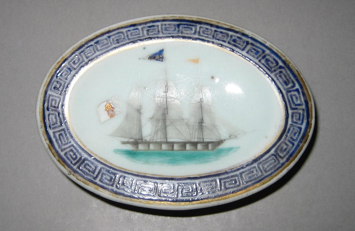 1960.0326.034 Porcelain Salt top
