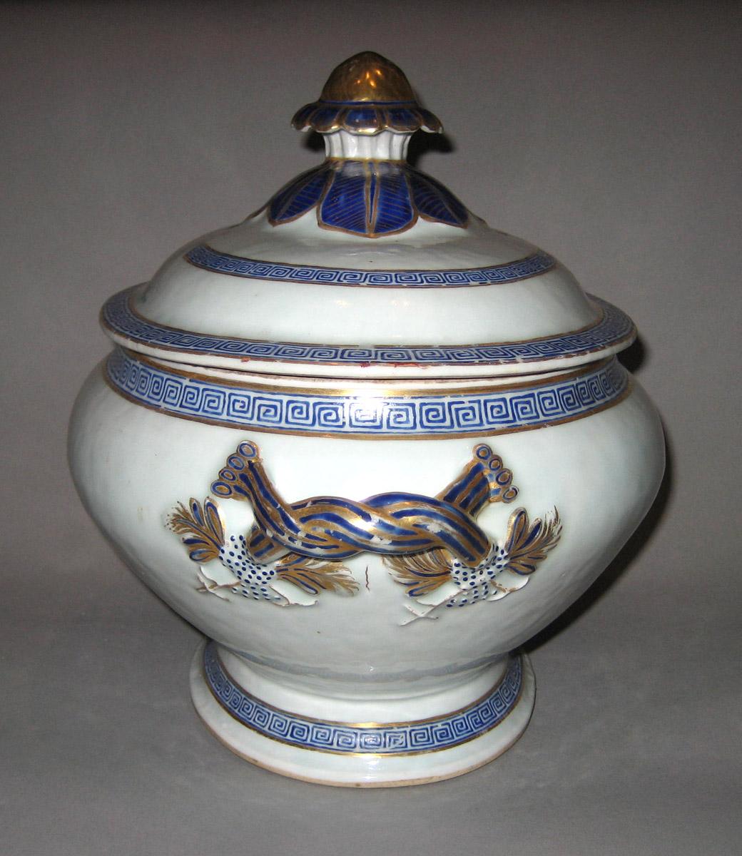 1960.0326.035 A, B Porcelain Tureen handle