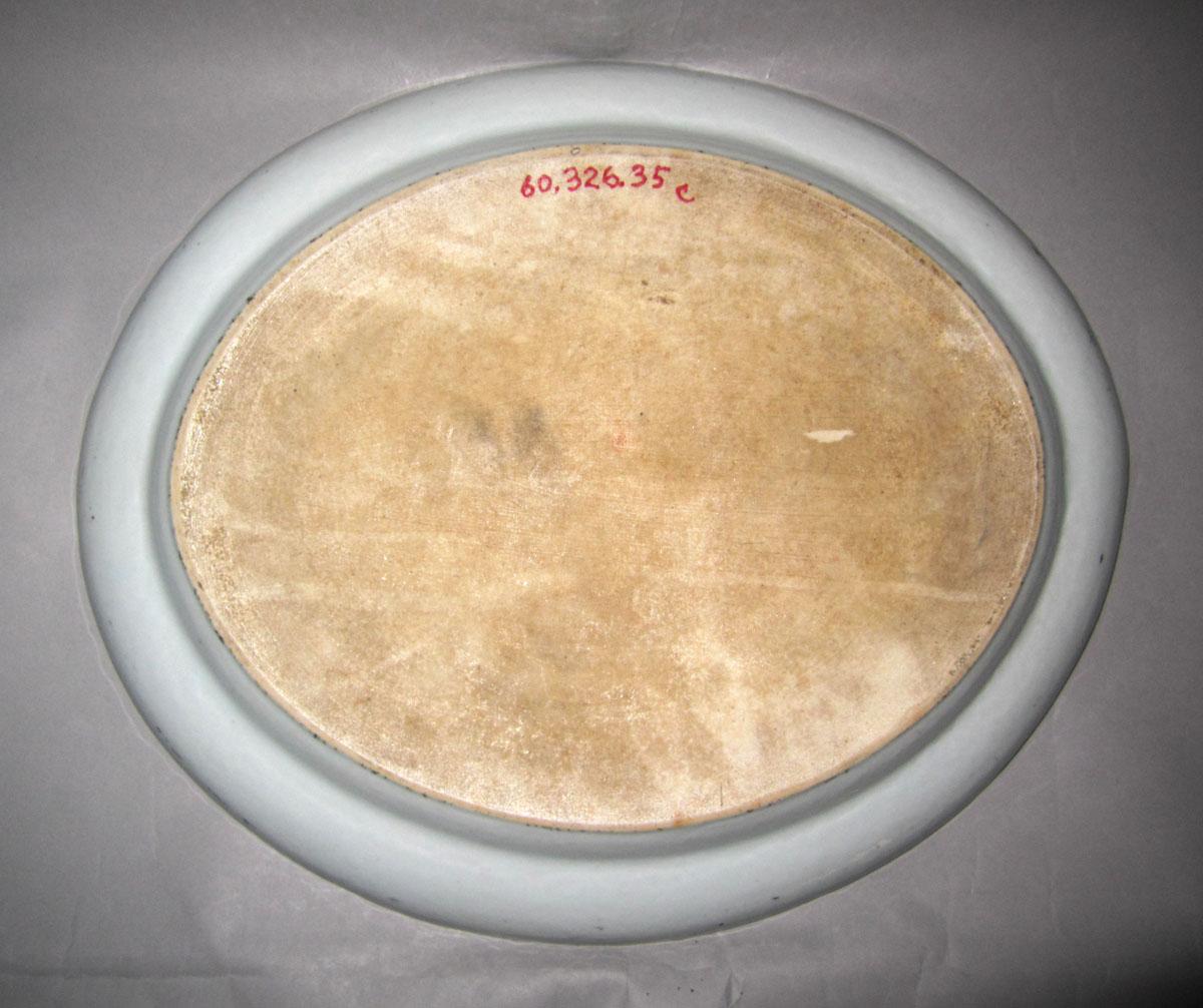 1960.0326.035 C Porcelain tray underside