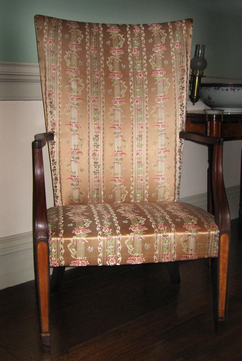 1960.0327.001 lolling chair view 2