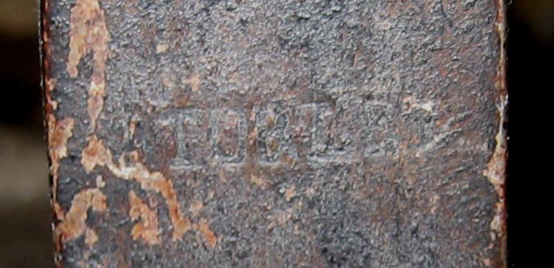 1960.0330.002 Andiron (mark)