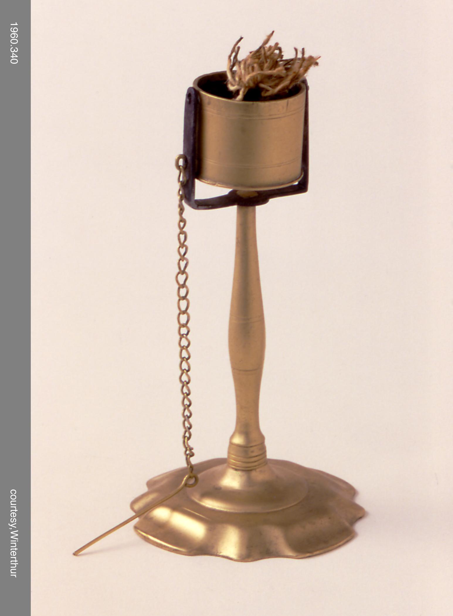 1960.0340 Lamp, Swing lamp
