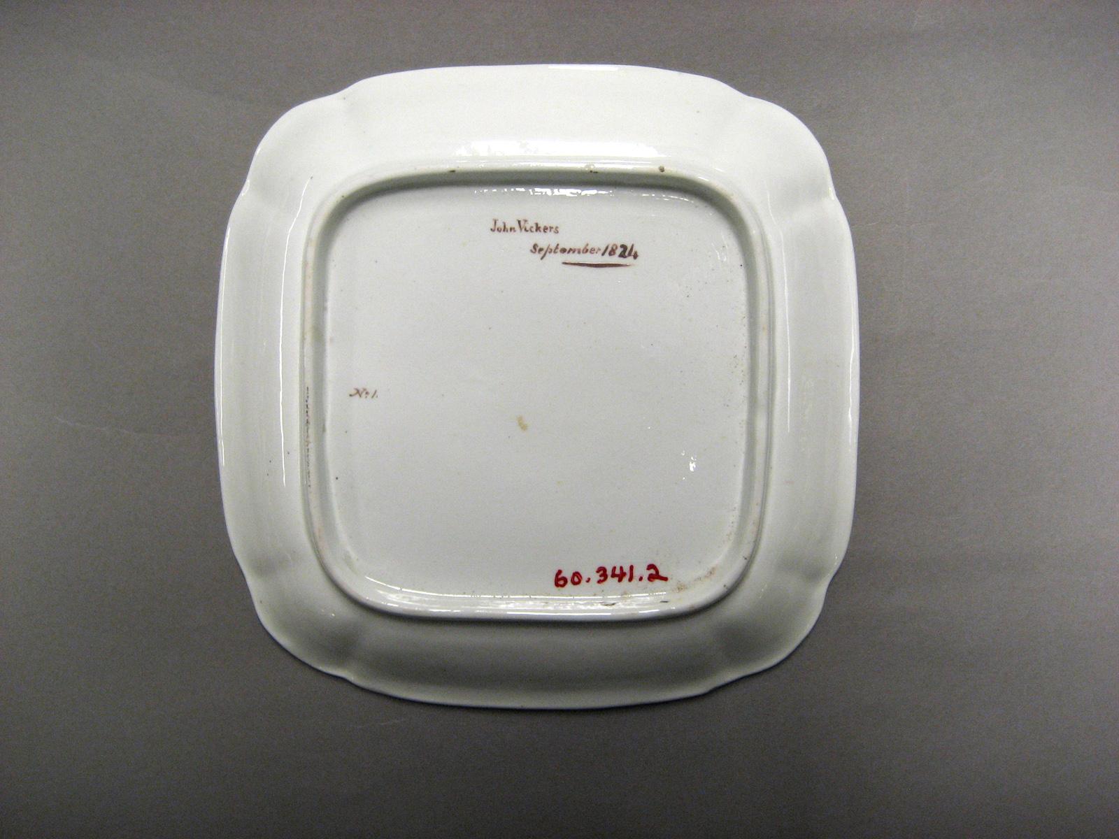 1960.0341.002 Dish (underside)