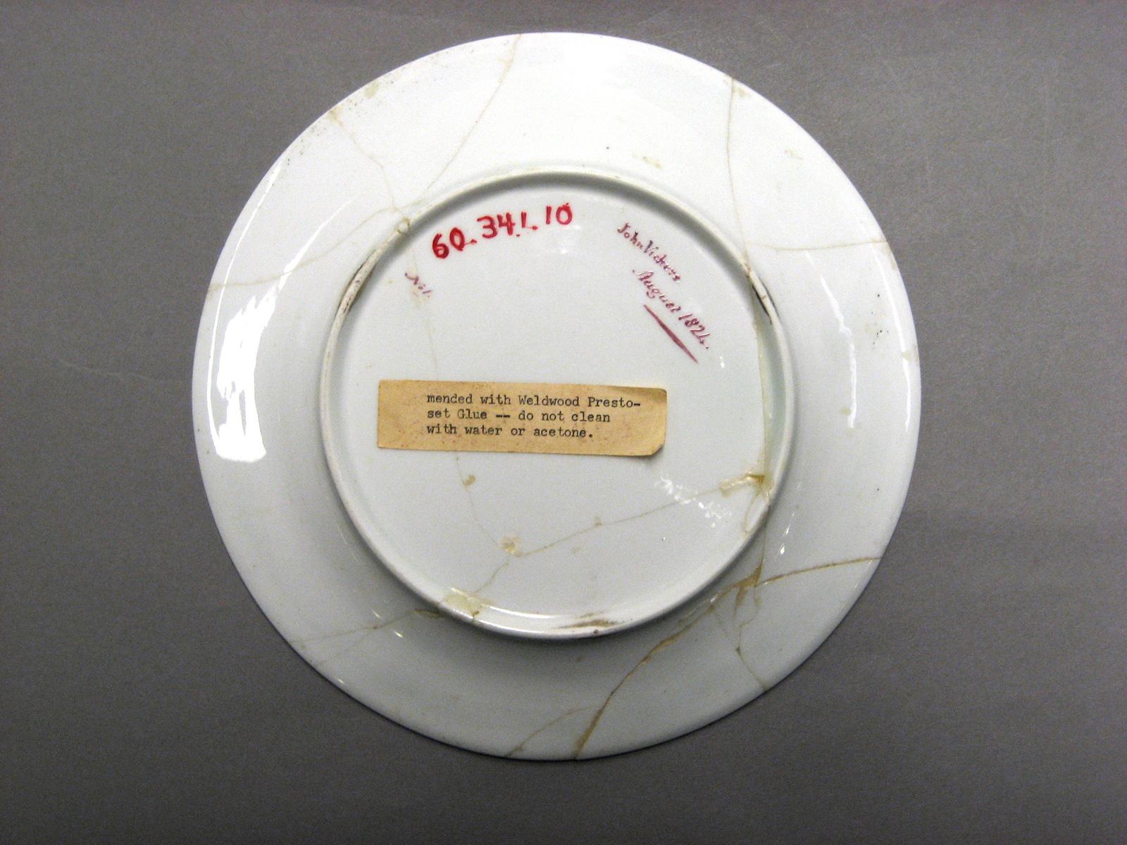 1960.0341.010 Plate (underside)