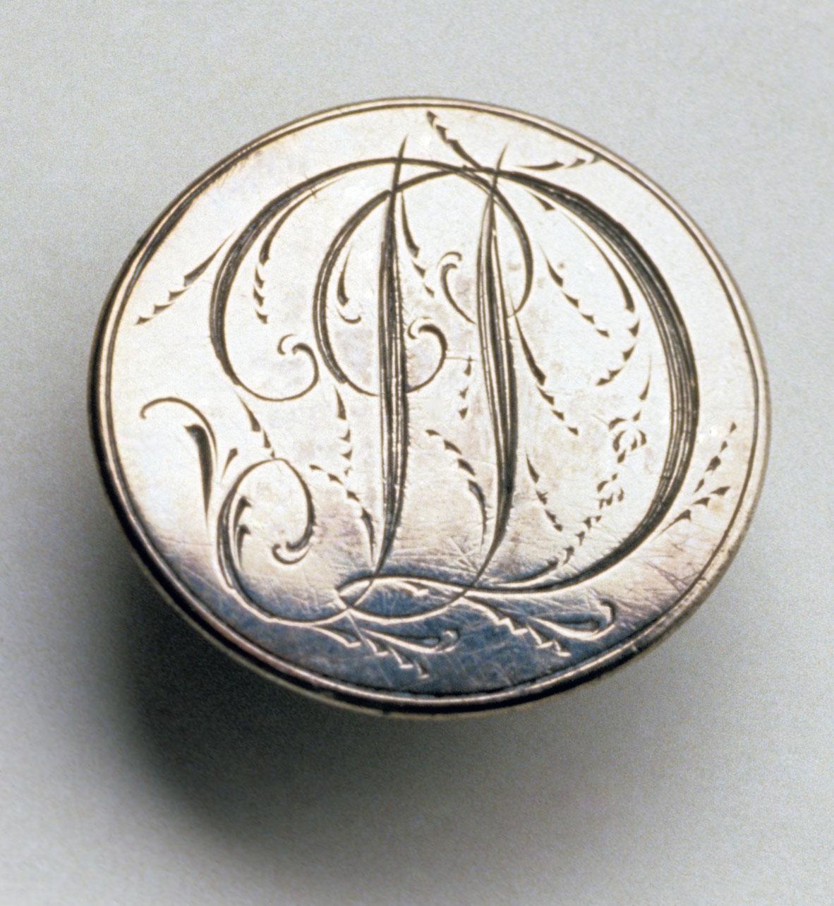 1960.0352 Button, view 1