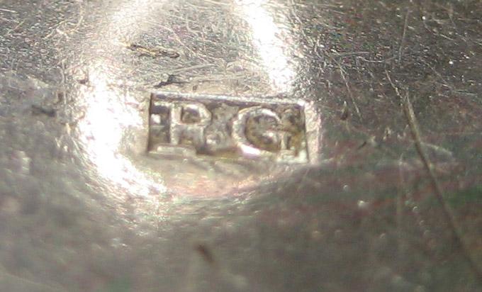 1960.0352 Button (mark)