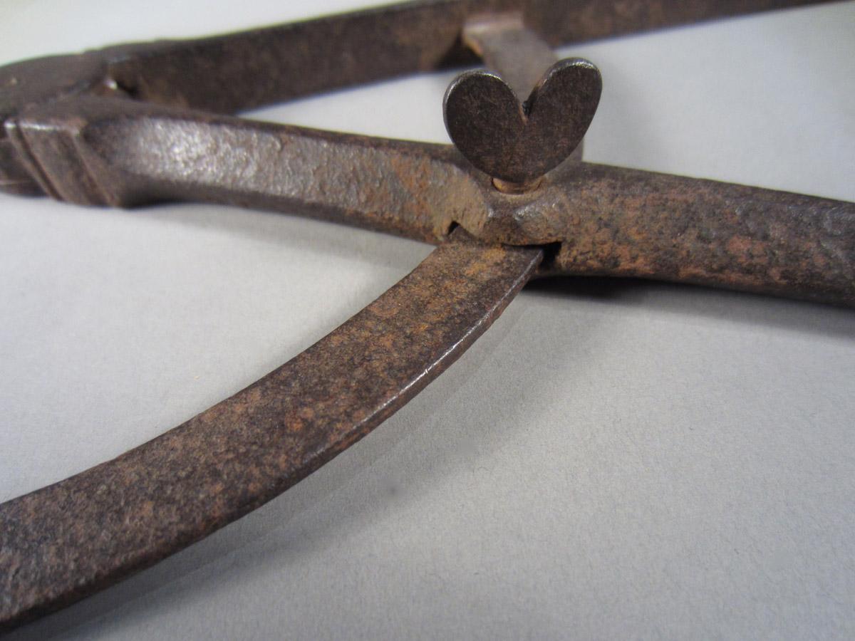1960.0354.001, Compass or cooper's dividers, Thumbscrew