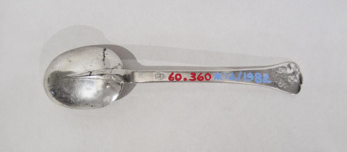 1960.0360 Spoon, underside