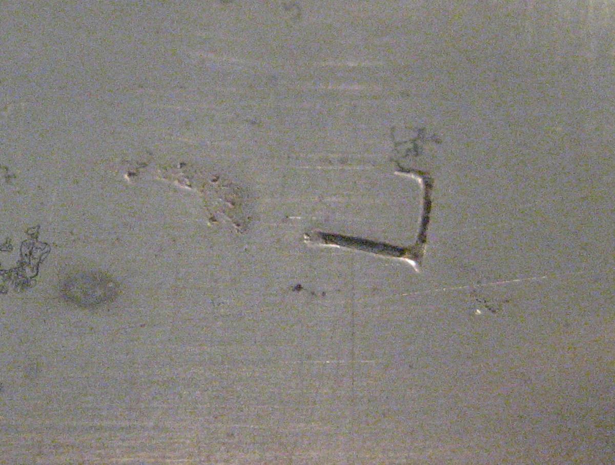 1954.0079.037 Knife (mark)