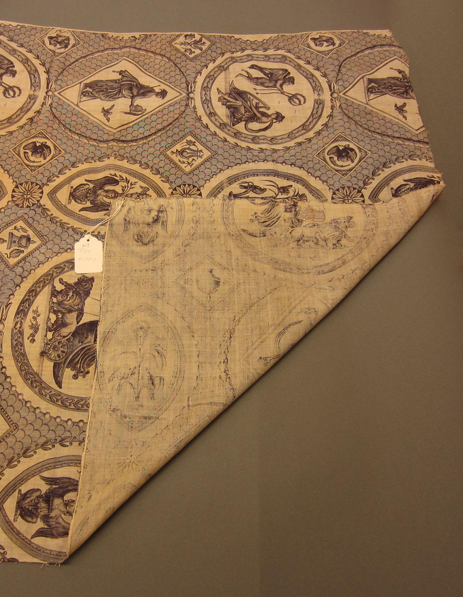 1960.0381.001 Textile, printed partial folded corner