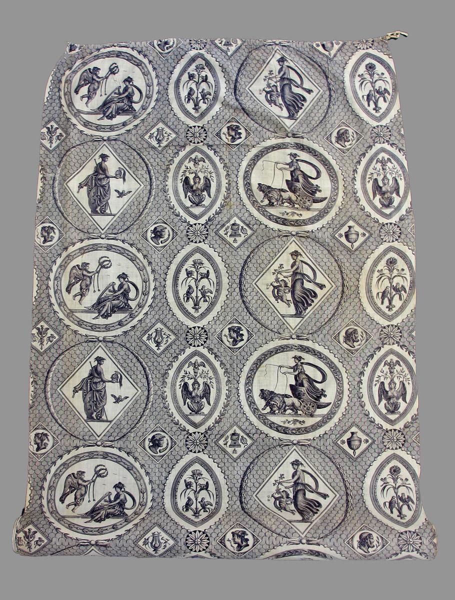 1960.0381.007 Textile, printed obverse