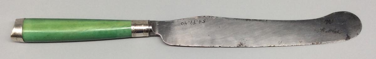 1954.0079.040 Knife, view 2