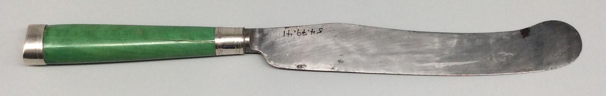 1954.0079.041 Knife, view 2