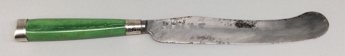 1954.0079.043 Knife, view 2