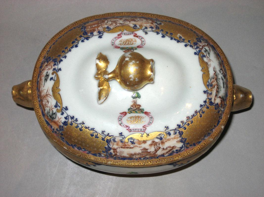 1960.0523 Tureen upper