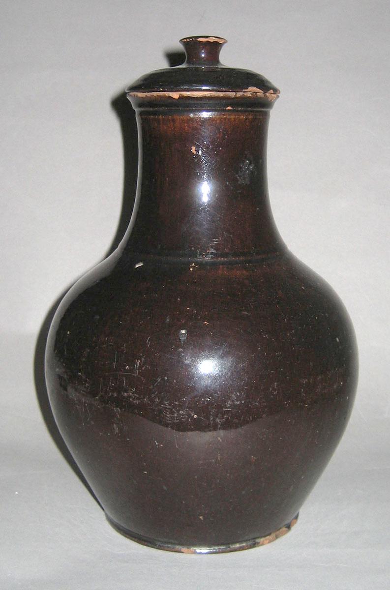 1960.0534 A, B Jar and Cover