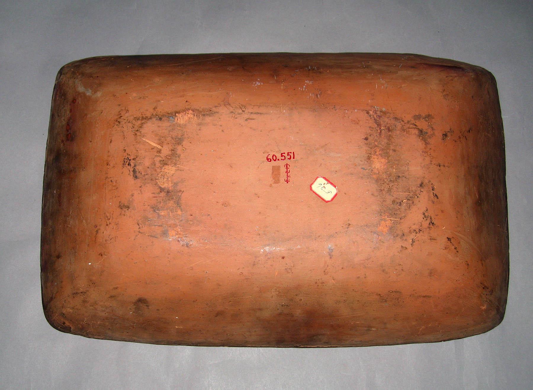 1960.0551 Slipware dish (underside)