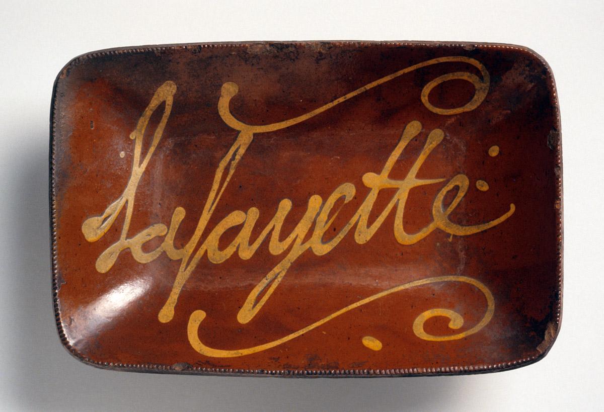 1960.0552 Dish, platter