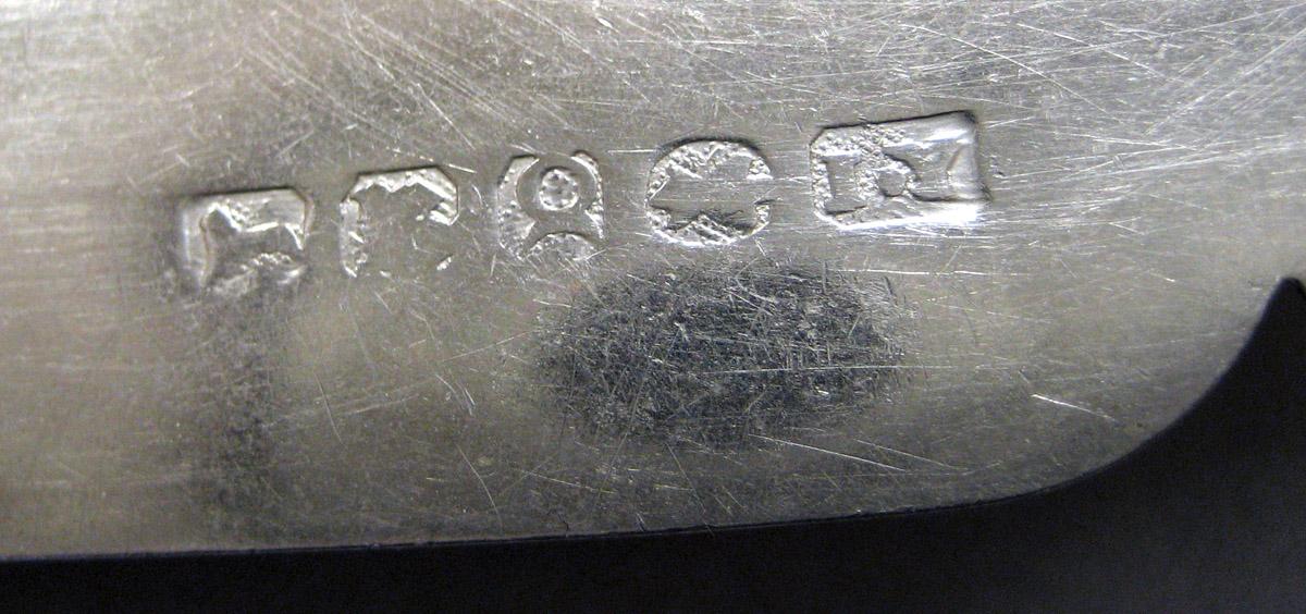 1954.0079.051 Silver and Ivory Server mark