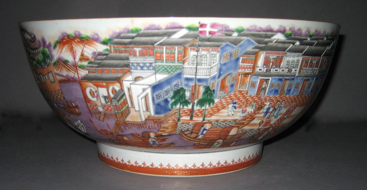 1960.0572 Porcelain Bowl view 1