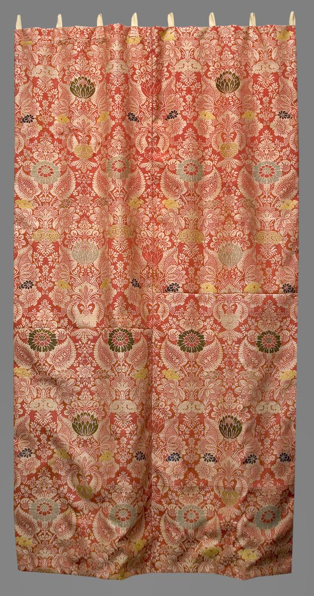 1960.0591.002 Window Hanging, Side Curtain