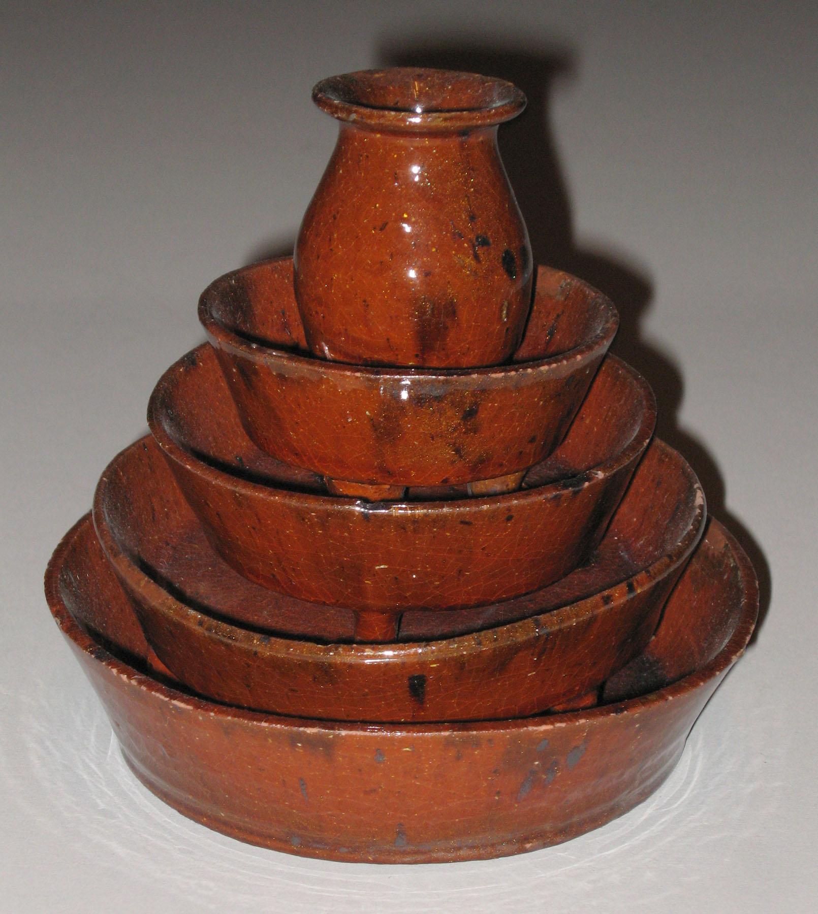 1960.0610 Bird or Chicken feeder