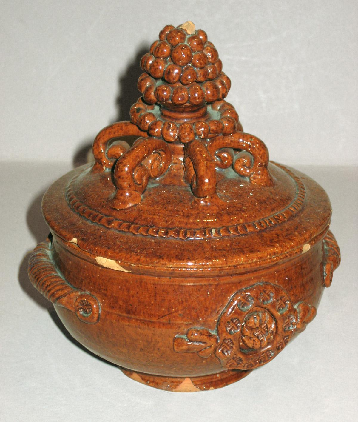 1960.0621 Bowl and Cover
