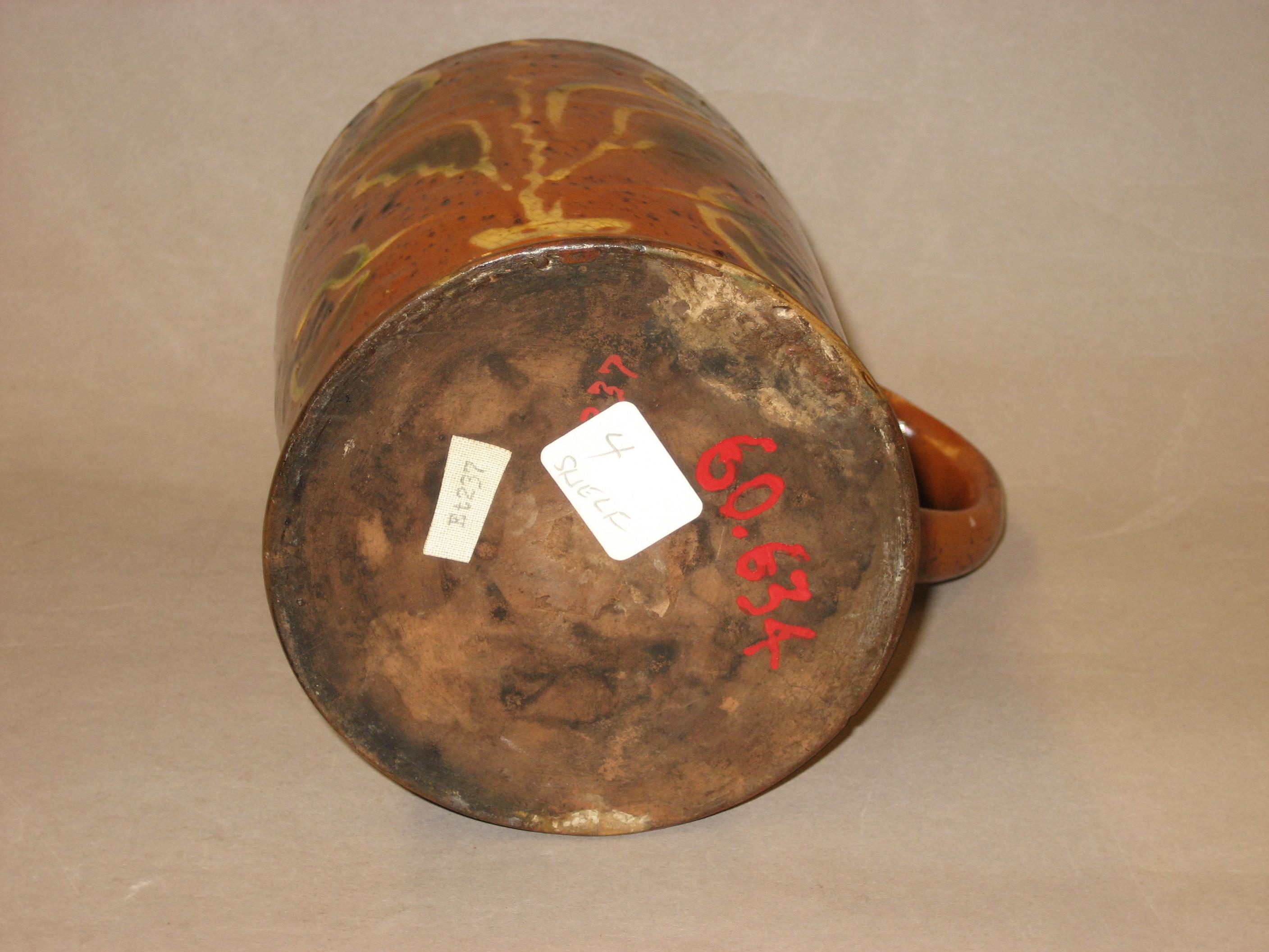 1960.0634 Mug (underside)